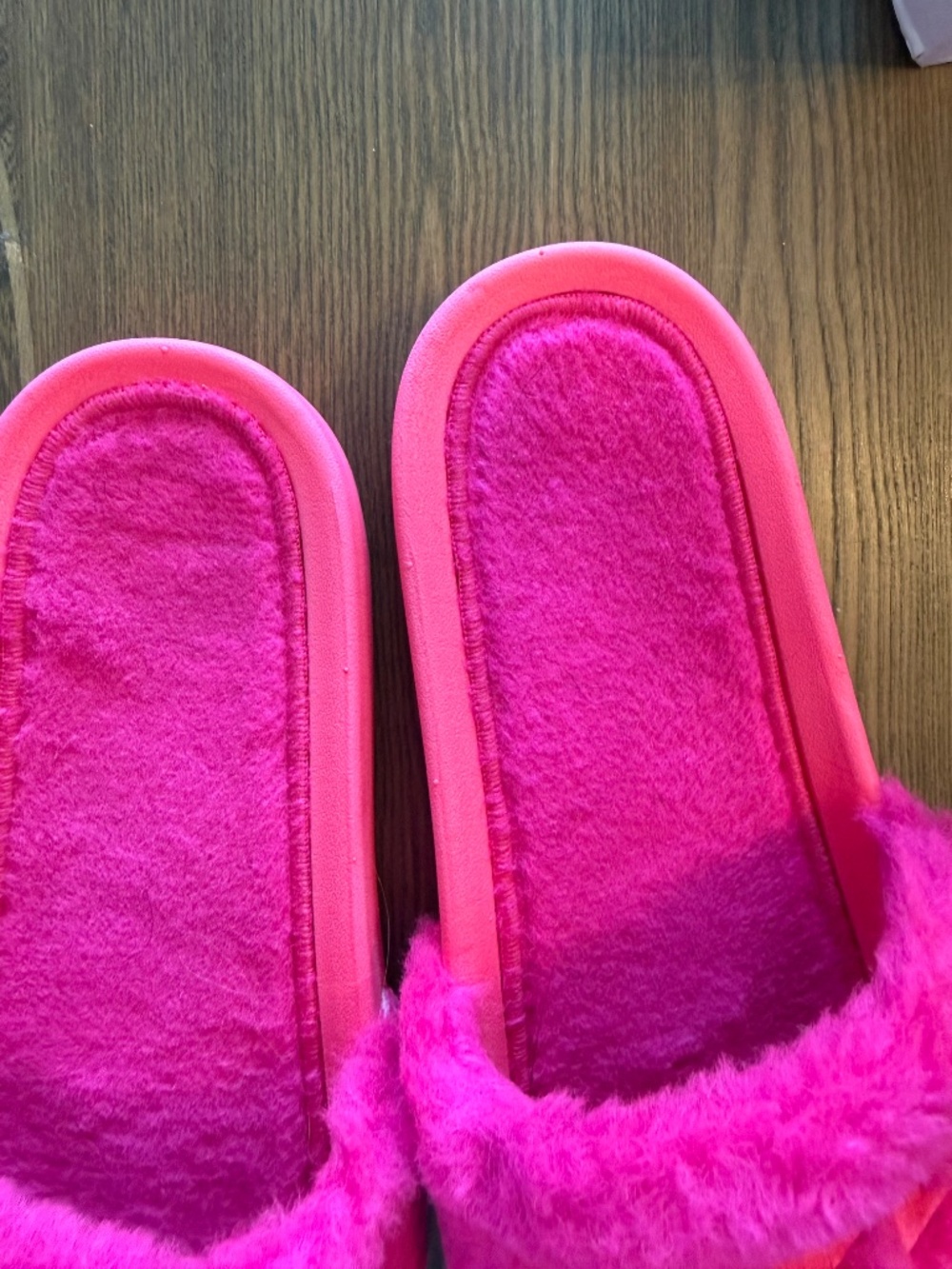 APL  Shearling Slide Neon Pink  10 - Picture 6 of 6